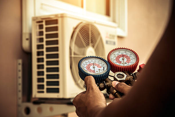 Professional Hvac Installation technician working in Lake Hughes, CA